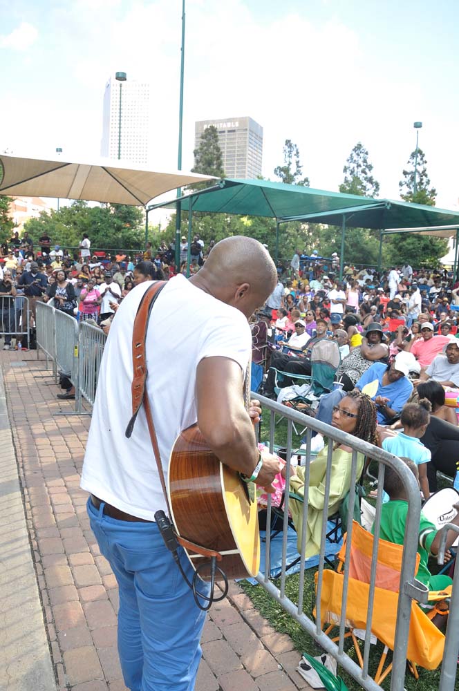 Elliot Holden at Wednesday Wind Down, Centennial Olympic Park