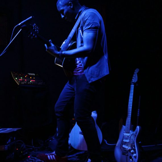 Elliot Holden - BQE Restaurant and Lounge - Urban Guitar Tuesdays (photo by Rudolph Horner)