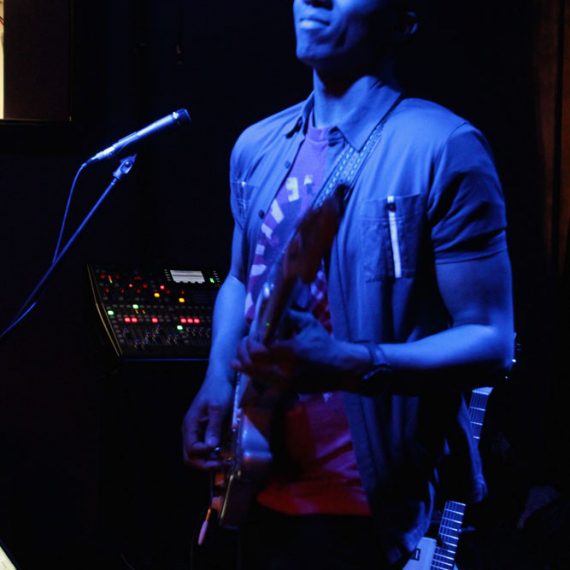 Elliot Holden - BQE Restaurant and Lounge - Urban Guitar Tuesdays (photo by Rudolph Horner)