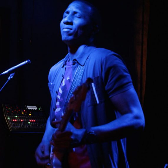 Elliot Holden - BQE Restaurant and Lounge - Urban Guitar Tuesdays (photo by Rudolph Horner)