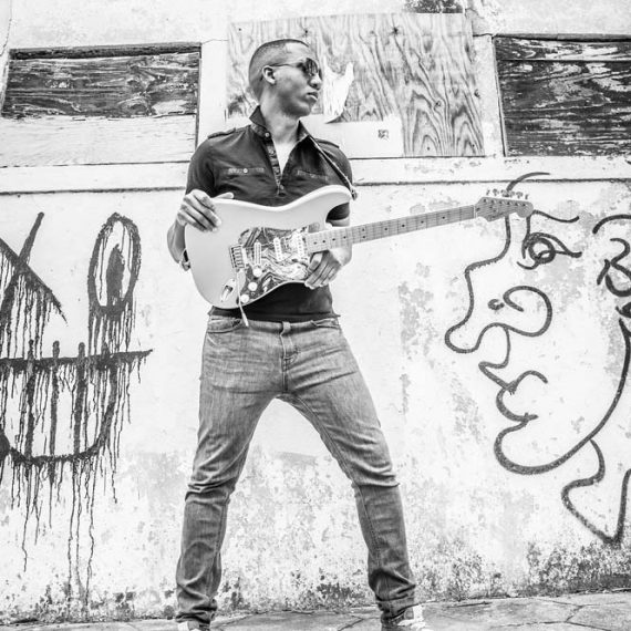 Elliot Holden an Urban Guitar Legend - photo by Libra Cordero
